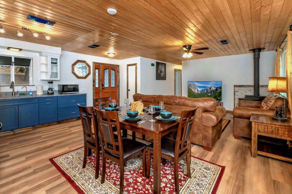 51159 Road 632, Oakhurst, CA 93644