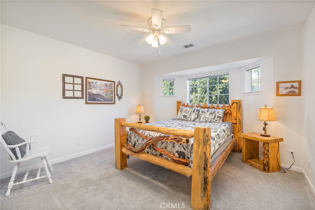 39301 Moonray Ln, Oakhurst, CA 93644