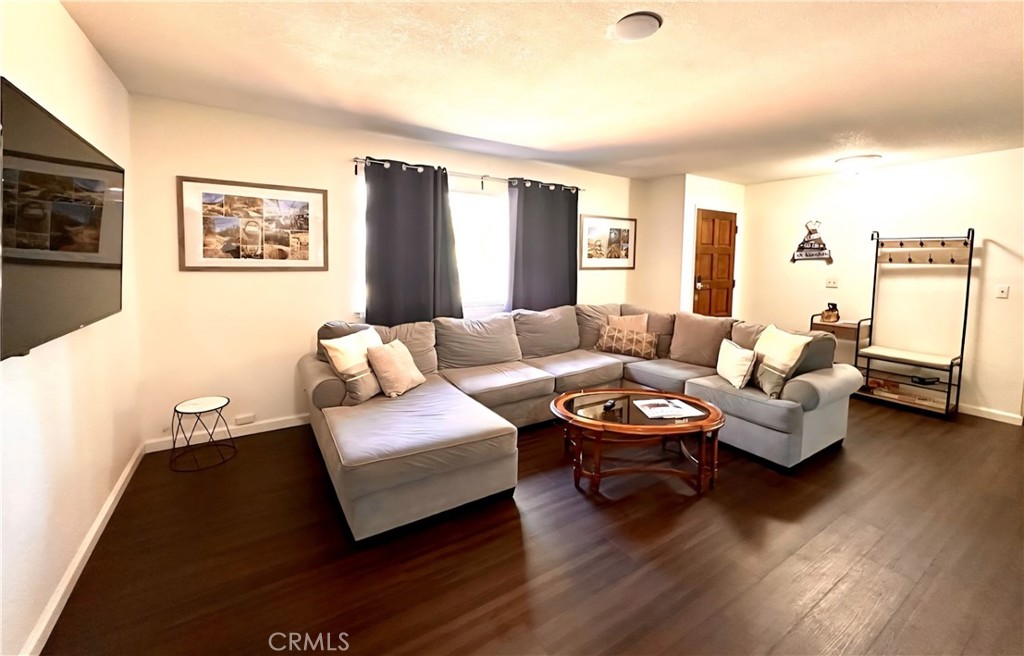 45412 N Oakview Dr, Oakhurst, CA 93644