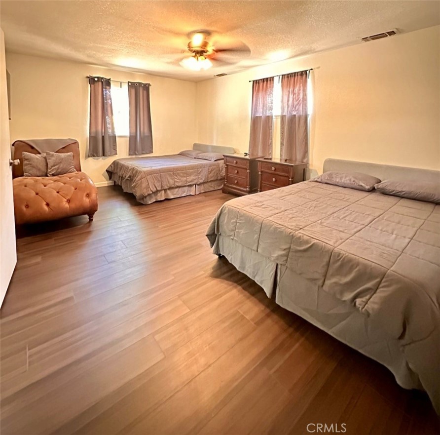 45412 N Oakview Dr, Oakhurst, CA 93644