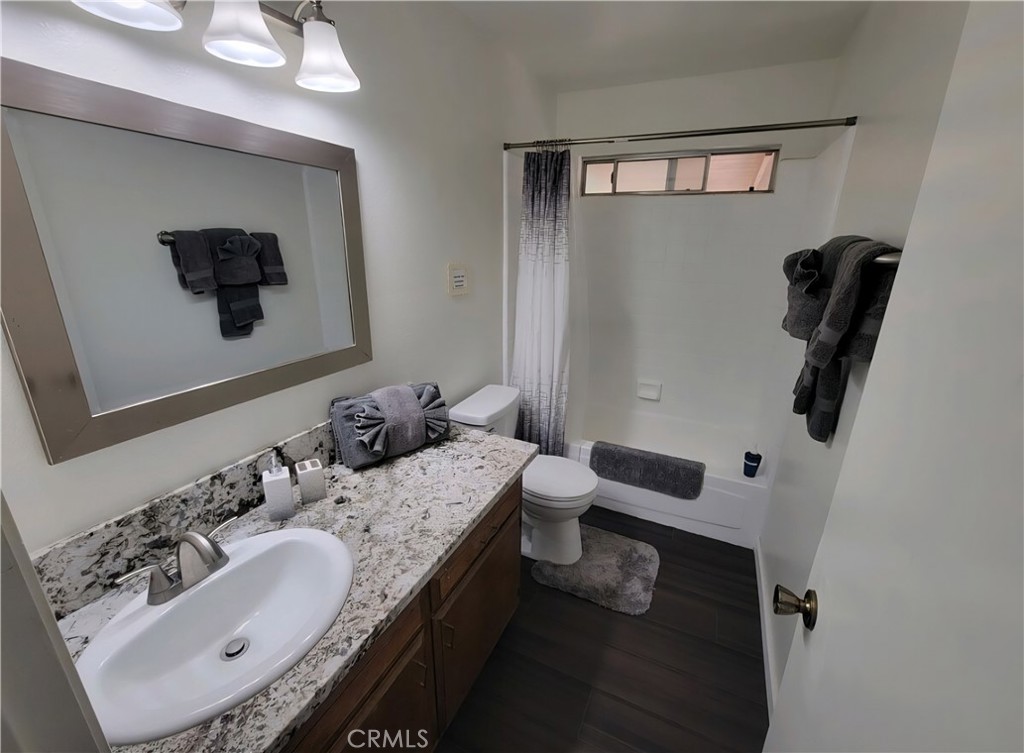 45412 N Oakview Dr, Oakhurst, CA 93644