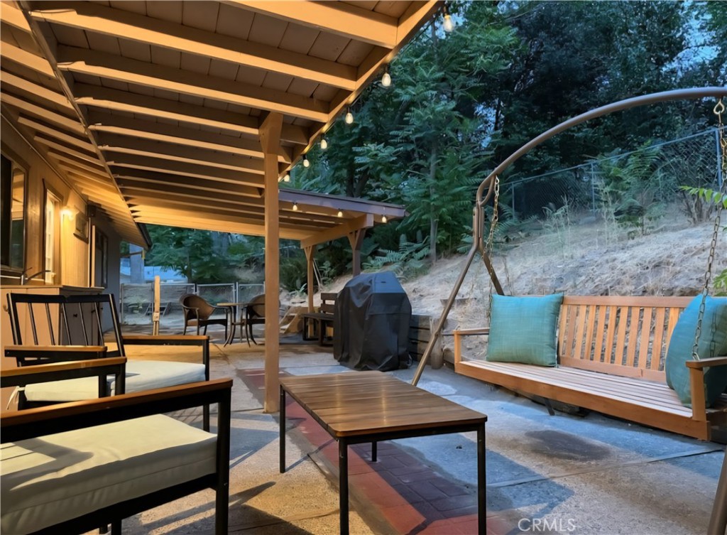 45412 N Oakview Dr, Oakhurst, CA 93644