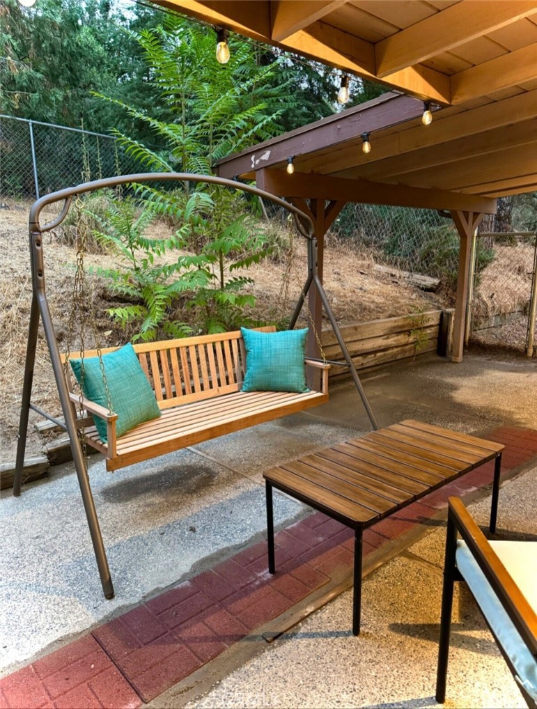 45412 N Oakview Dr, Oakhurst, CA 93644