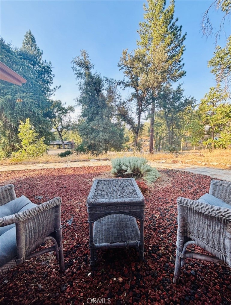 45412 N Oakview Dr, Oakhurst, CA 93644