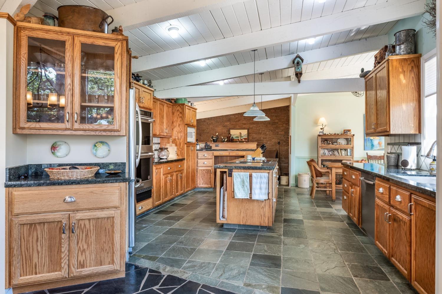 28646 Redinger Way, North Fork, CA 93643