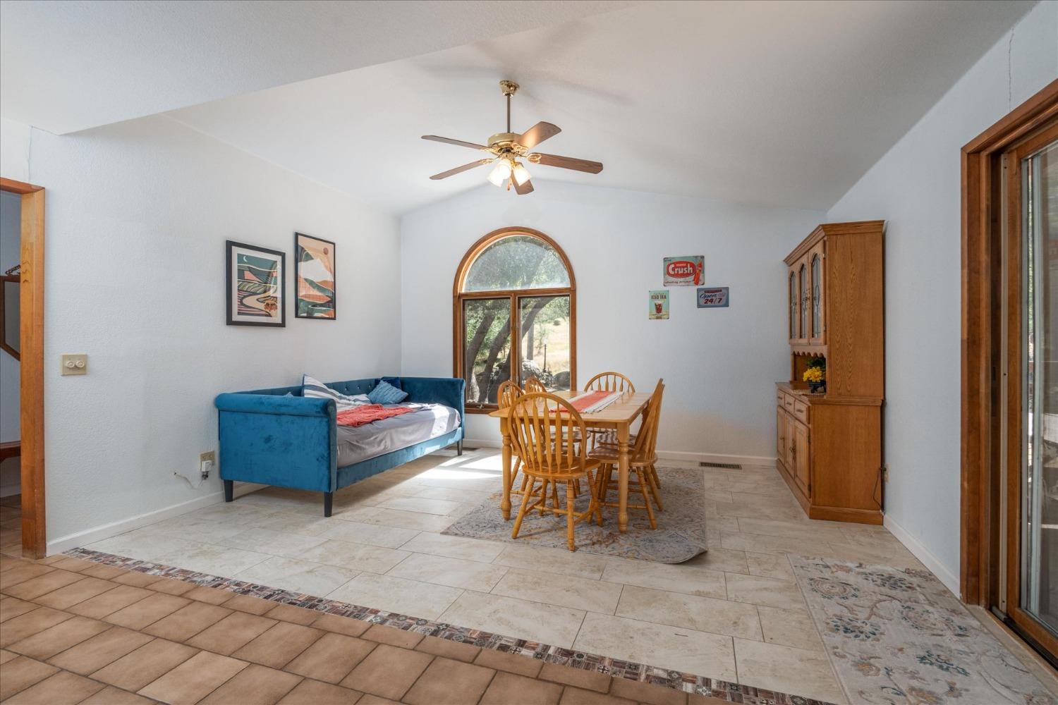 36844 Deer Path Cr, Coarsegold, CA 93614