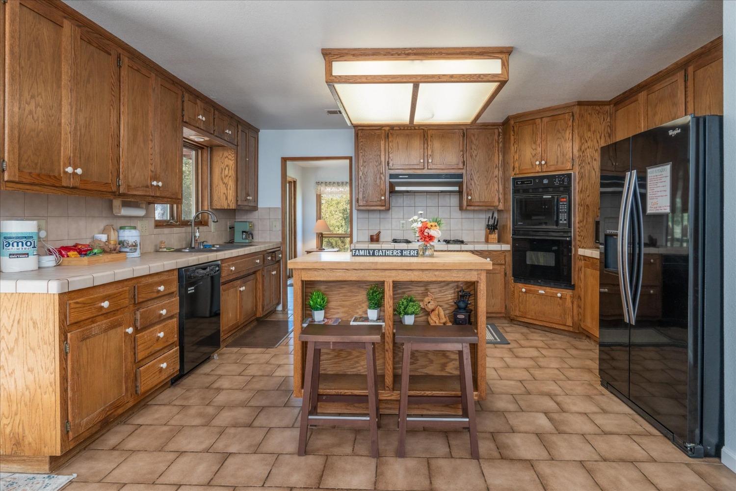 36844 Deer Path Cr, Coarsegold, CA 93614