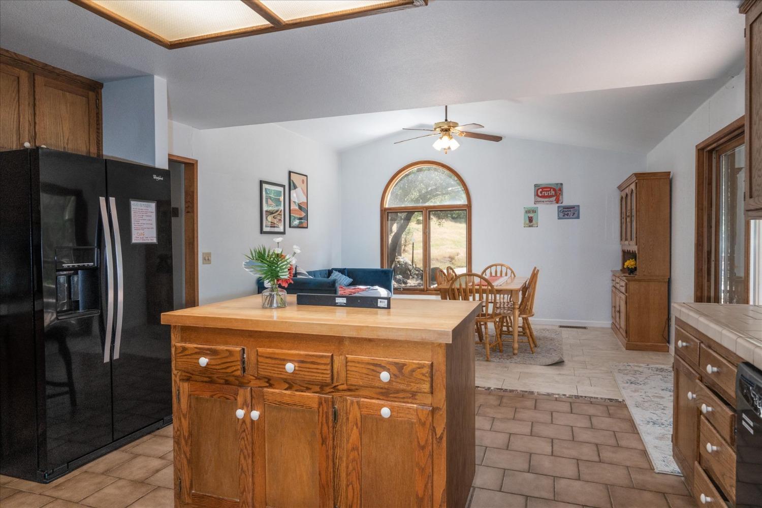 36844 Deer Path Cr, Coarsegold, CA 93614