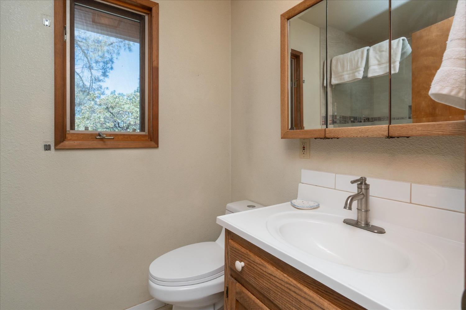 36844 Deer Path Cr, Coarsegold, CA 93614