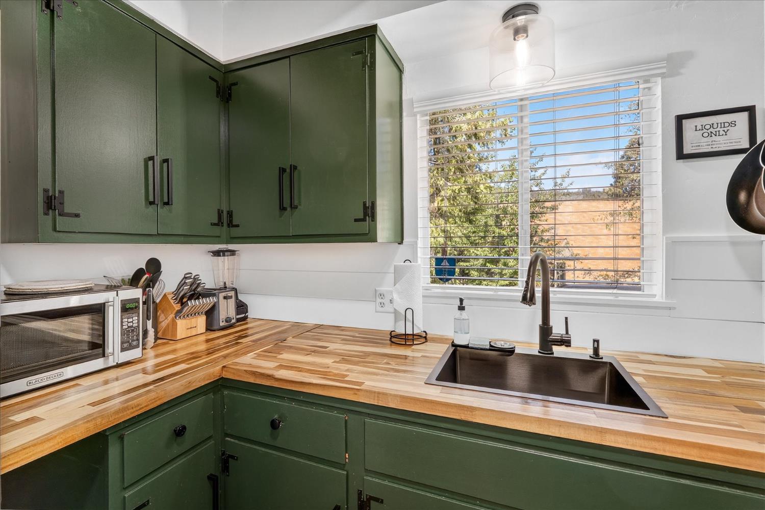 44800 Mountain Meadow Road, Oakhurst, CA 93644