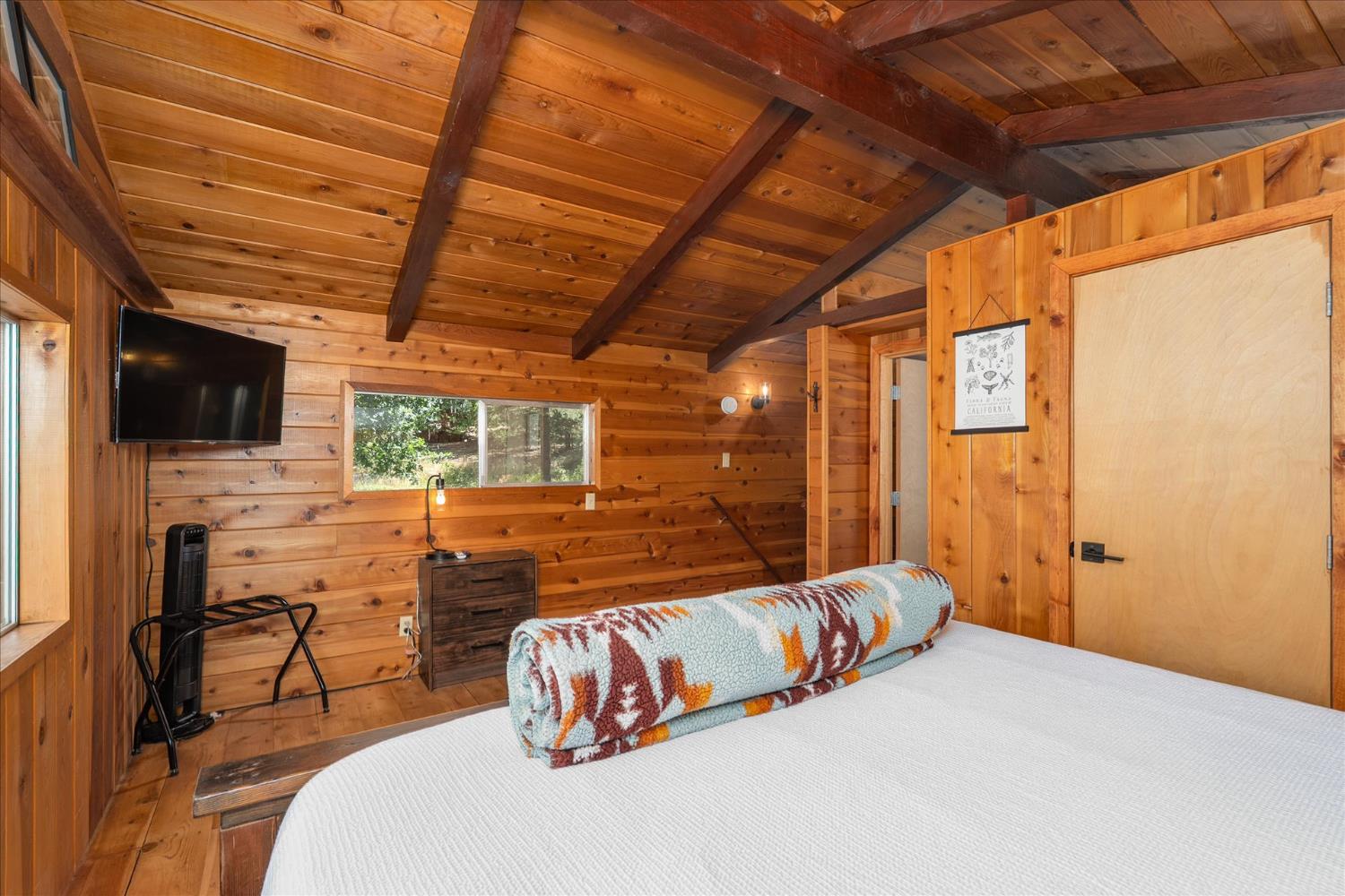 44800 Mountain Meadow Road, Oakhurst, CA 93644