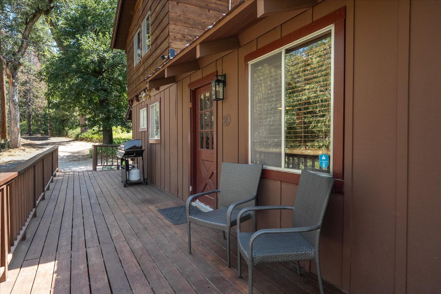 44800 Mountain Meadow Road, Oakhurst, CA 93644