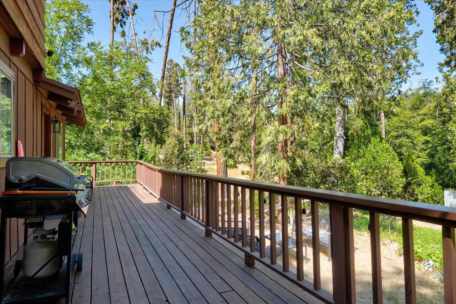 44800 Mountain Meadow Road, Oakhurst, CA 93644