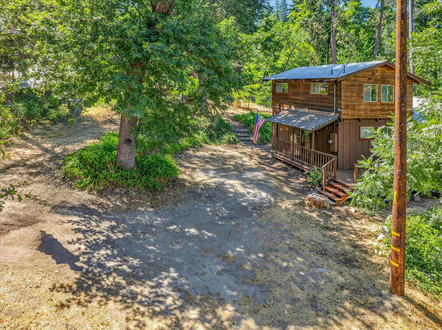 44800 Mountain Meadow Road, Oakhurst, CA 93644