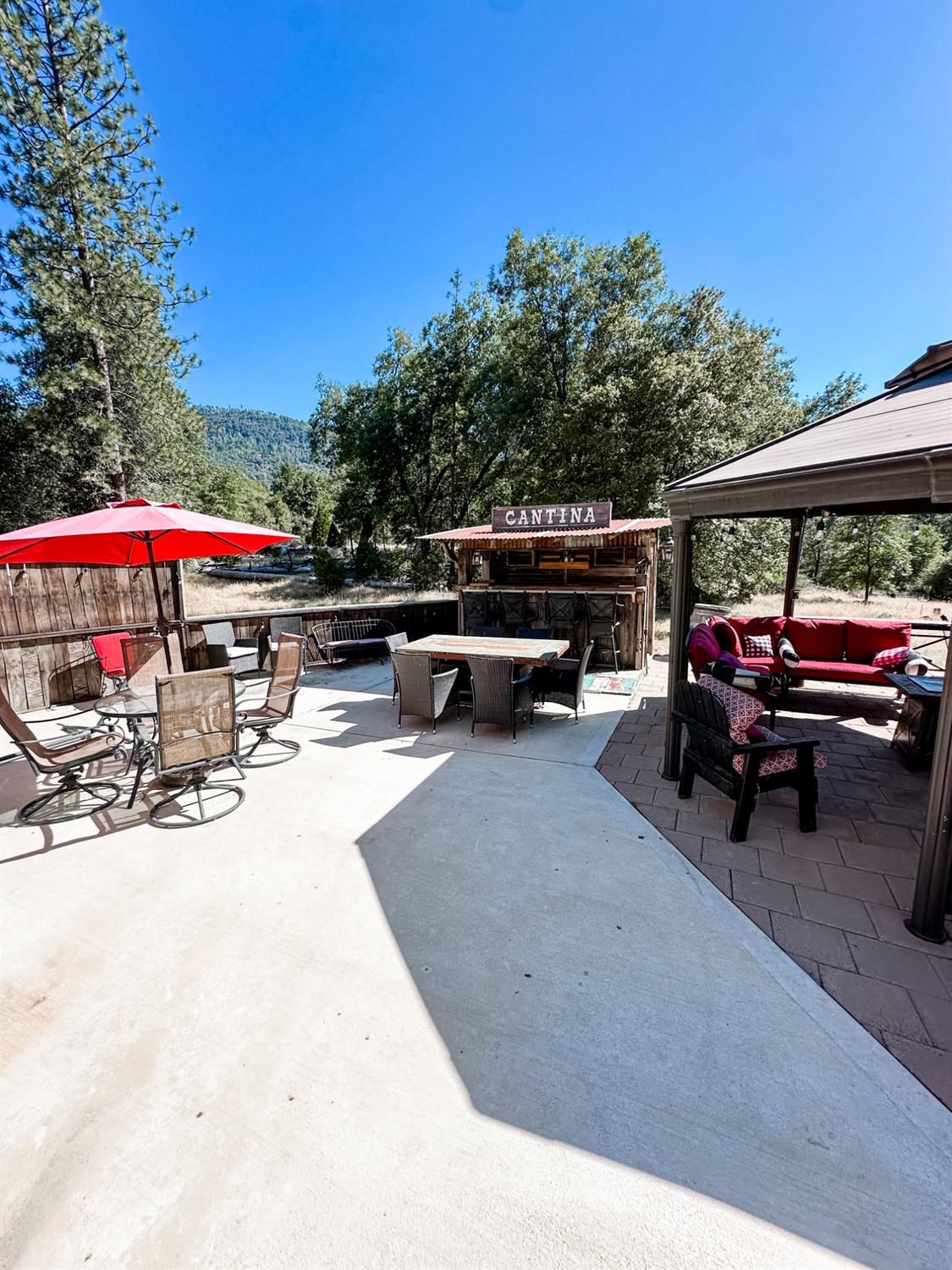 37969 Road 422, Oakhurst, CA 93644
