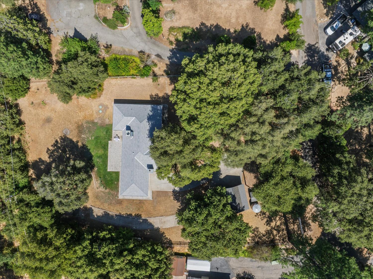 51765 Ponderosa Way, Oakhurst, CA 93644