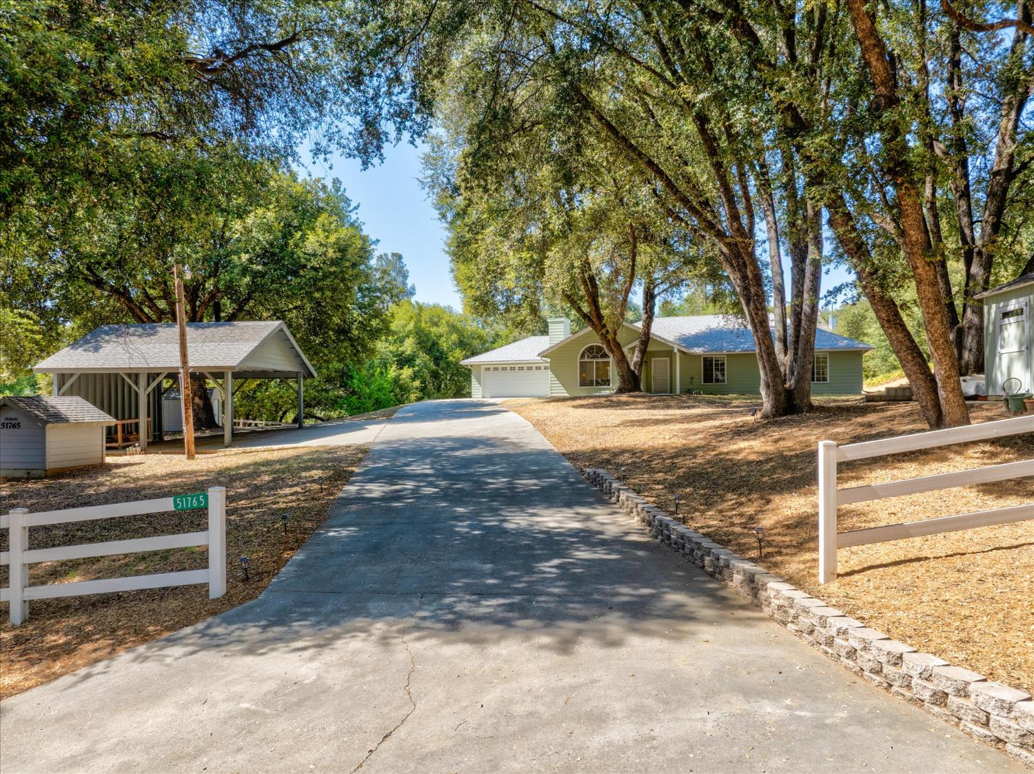 51765 Ponderosa Way, Oakhurst, CA 93644