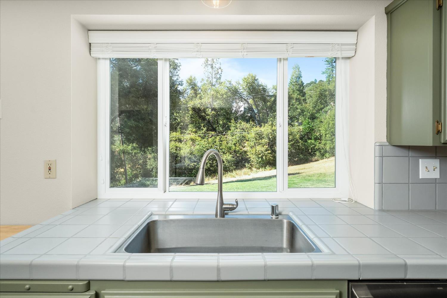51765 Ponderosa Way, Oakhurst, CA 93644