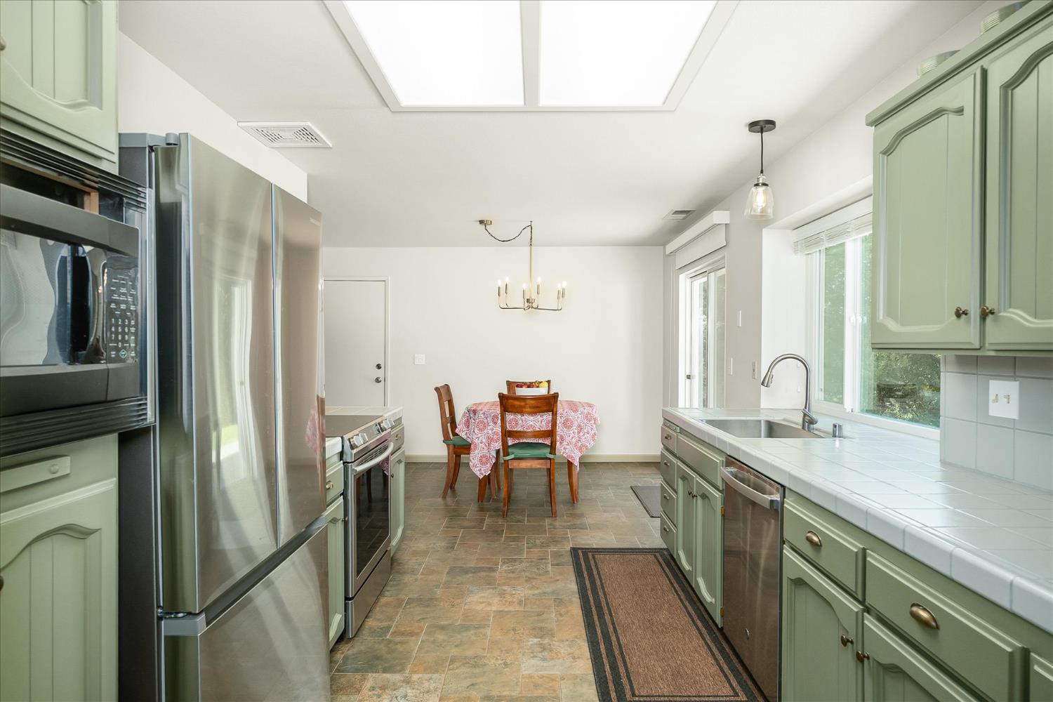 51765 Ponderosa Way, Oakhurst, CA 93644