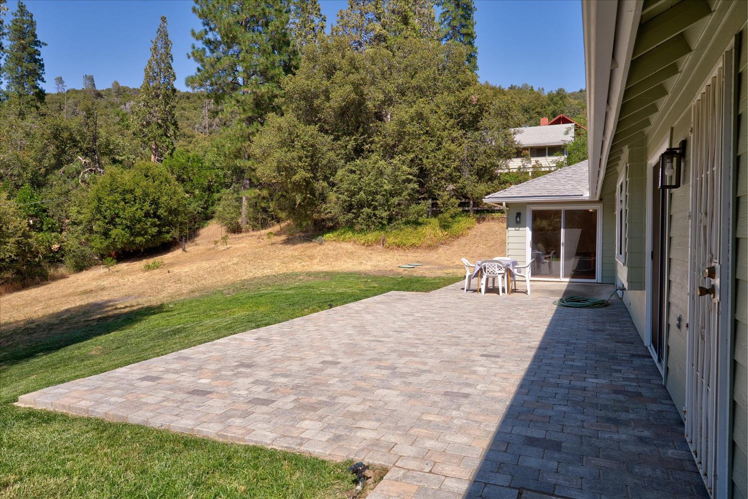 51765 Ponderosa Way, Oakhurst, CA 93644