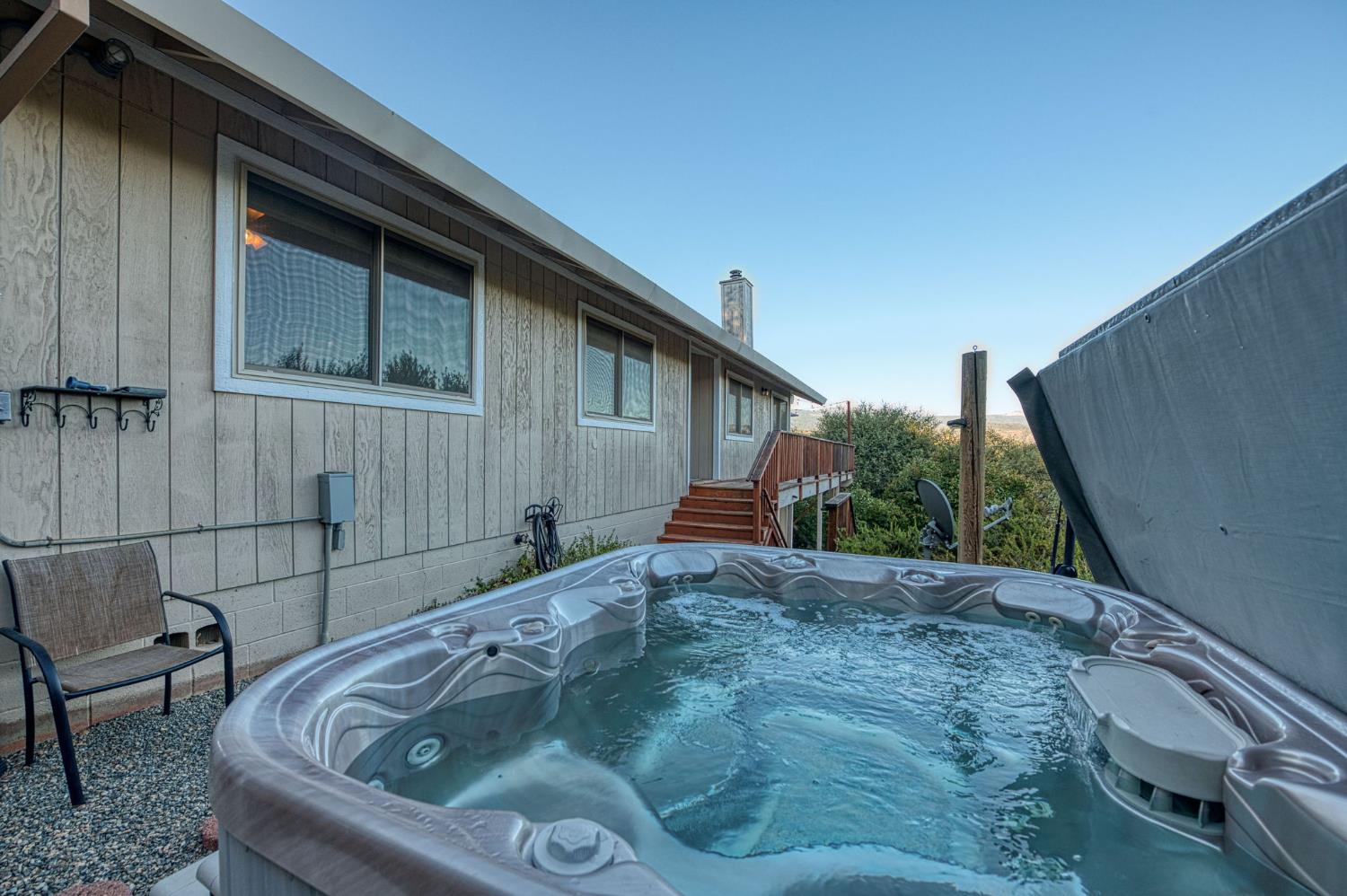 46688 Eastwood Dr N, Oakhurst, CA 93644