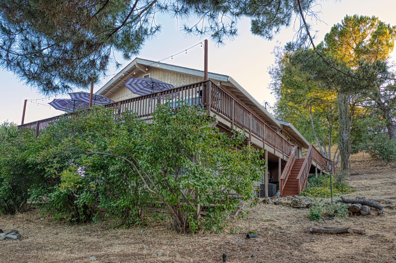 46688 Eastwood Dr N, Oakhurst, CA 93644