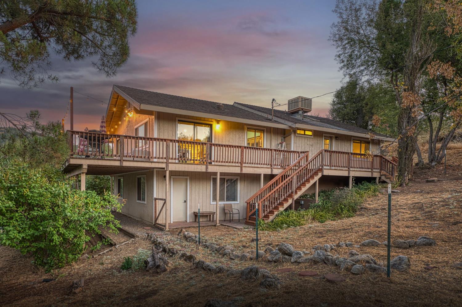 46688 Eastwood Dr N, Oakhurst, CA 93644