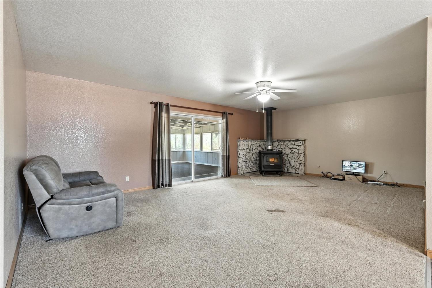 47571 Modoc Rd, Coarsegold, CA 93614