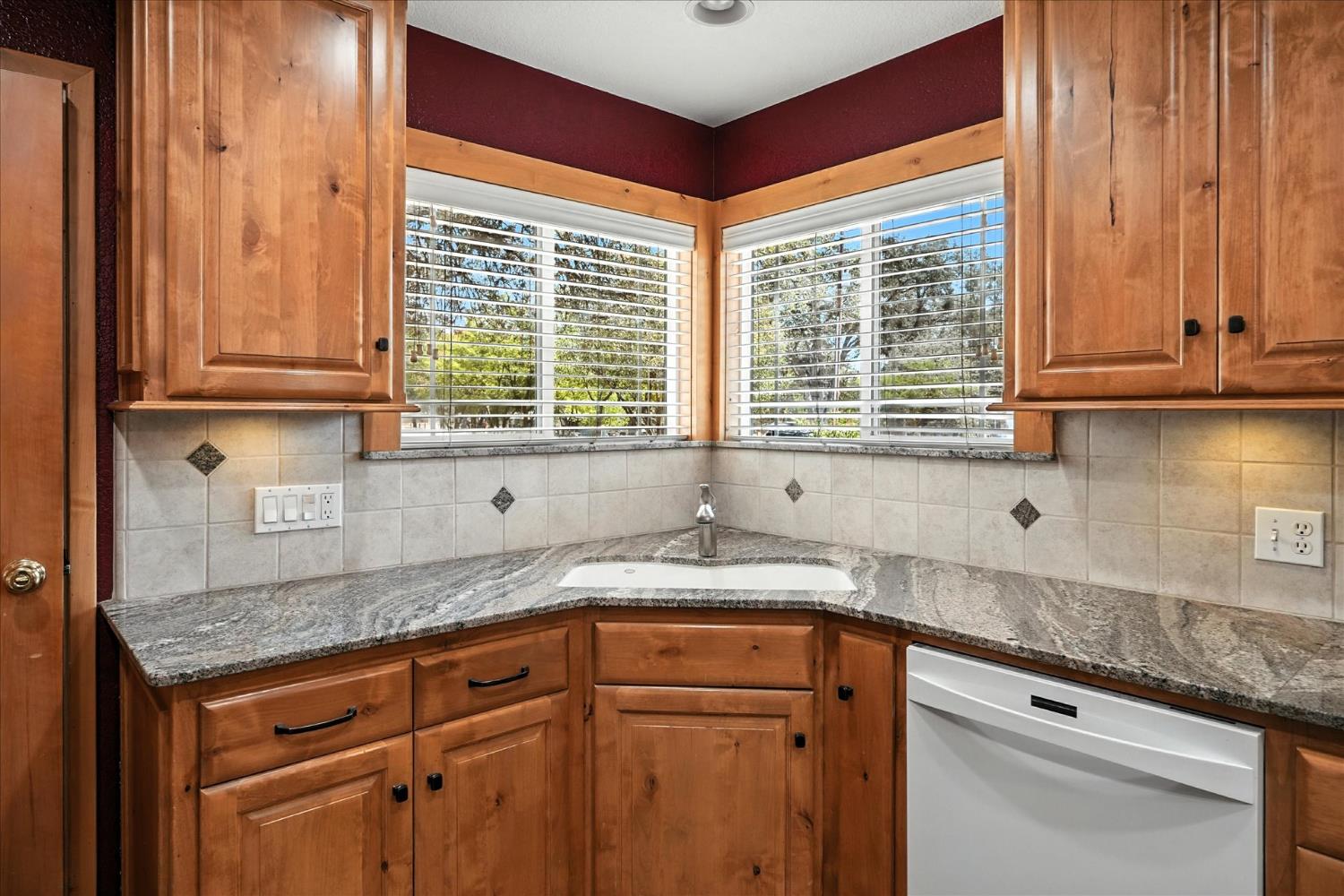 47571 Modoc Rd, Coarsegold, CA 93614