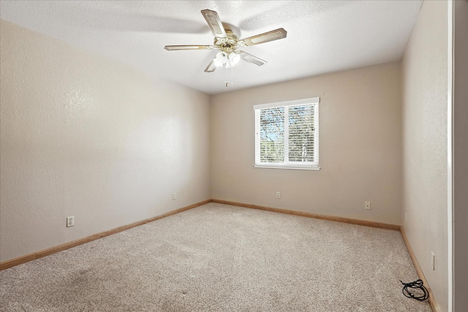 47571 Modoc Rd, Coarsegold, CA 93614