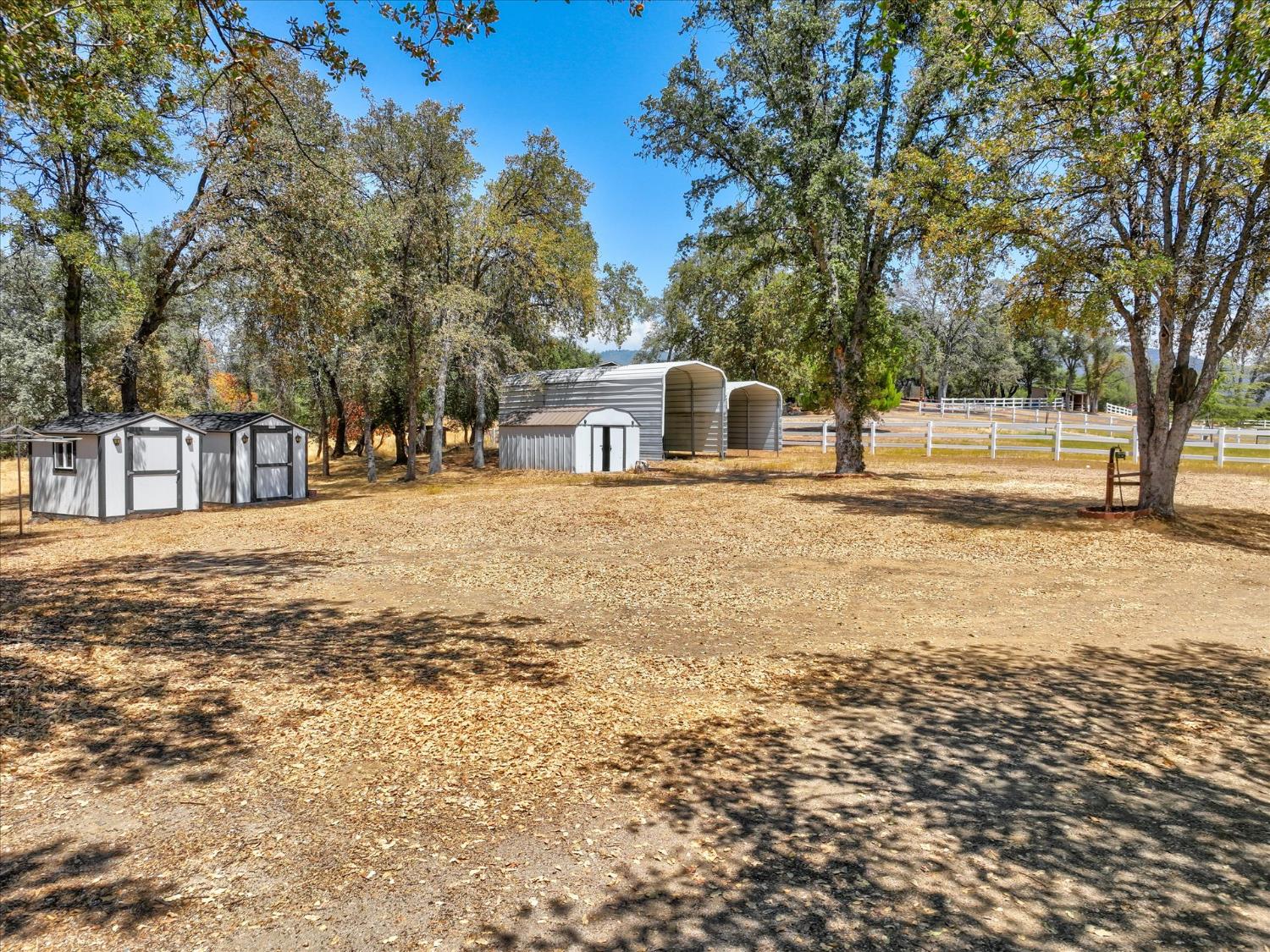47571 Modoc Rd, Coarsegold, CA 93614