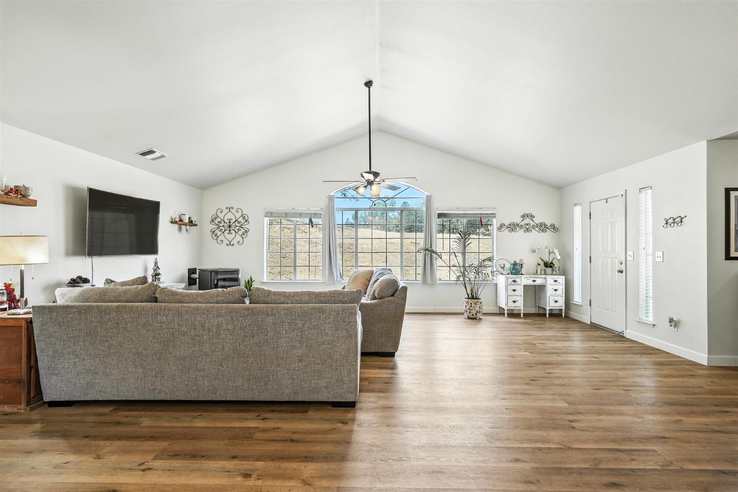 47384 Veater Ranch Rd, Coarsegold, CA 93614