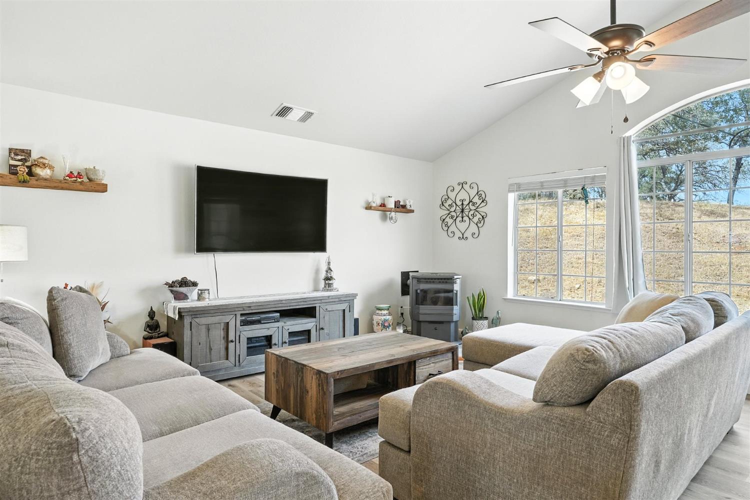 47384 Veater Ranch Rd, Coarsegold, CA 93614