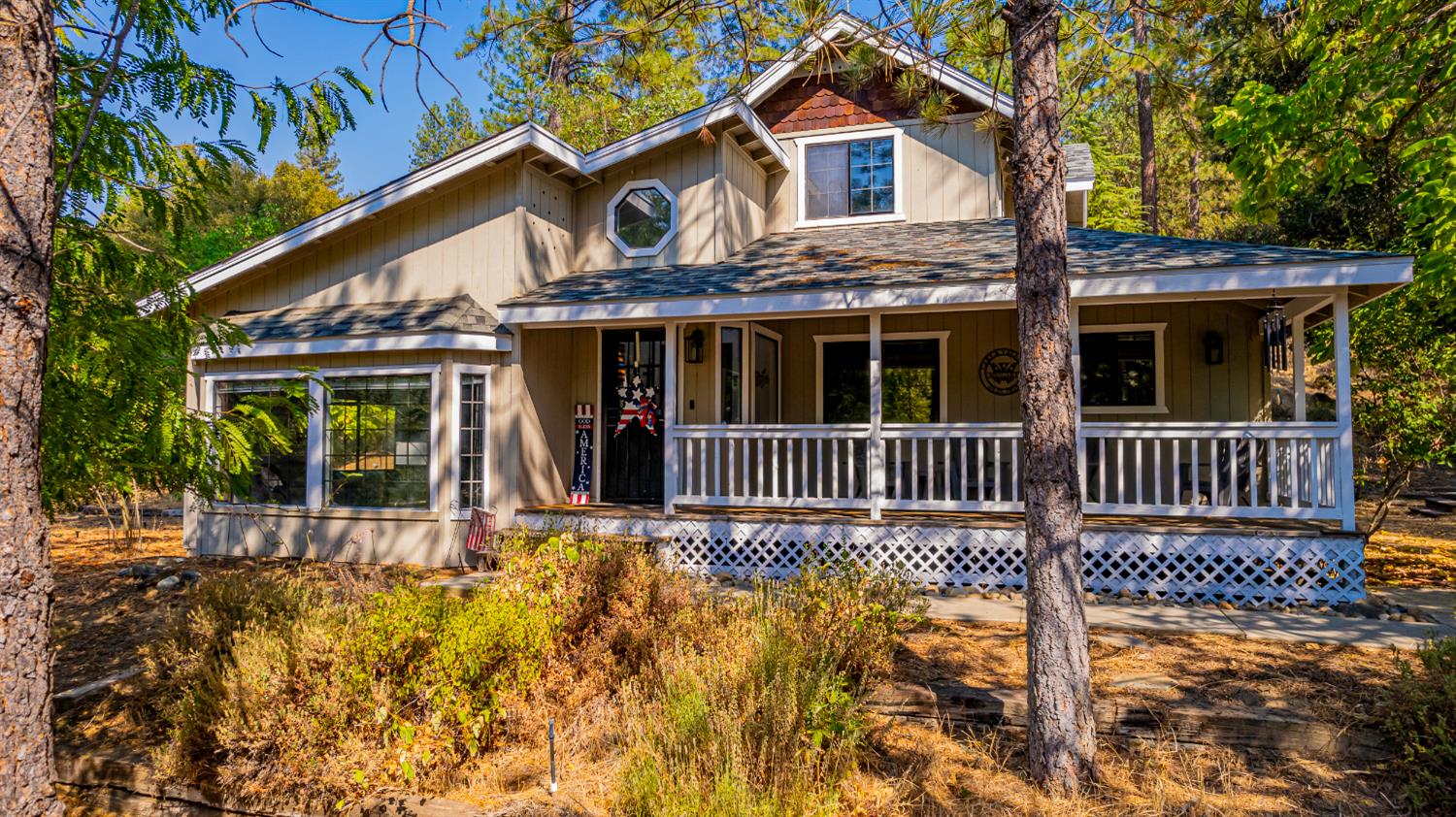 50705 Pineview Ct, Oakhurst, CA 93644