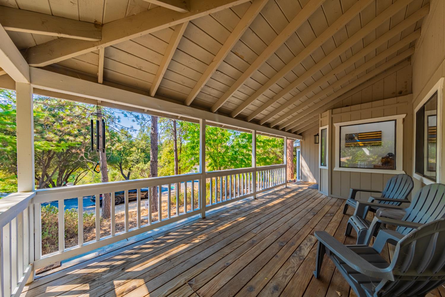 50705 Pineview Ct, Oakhurst, CA 93644