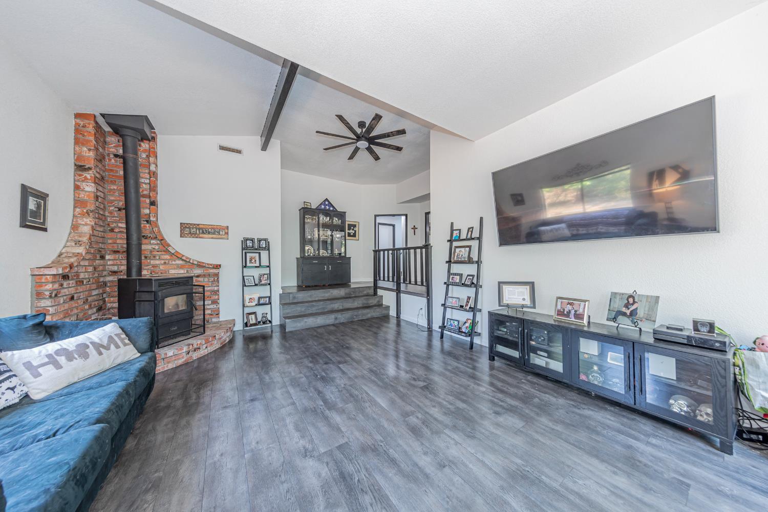 50705 Pineview Ct, Oakhurst, CA 93644