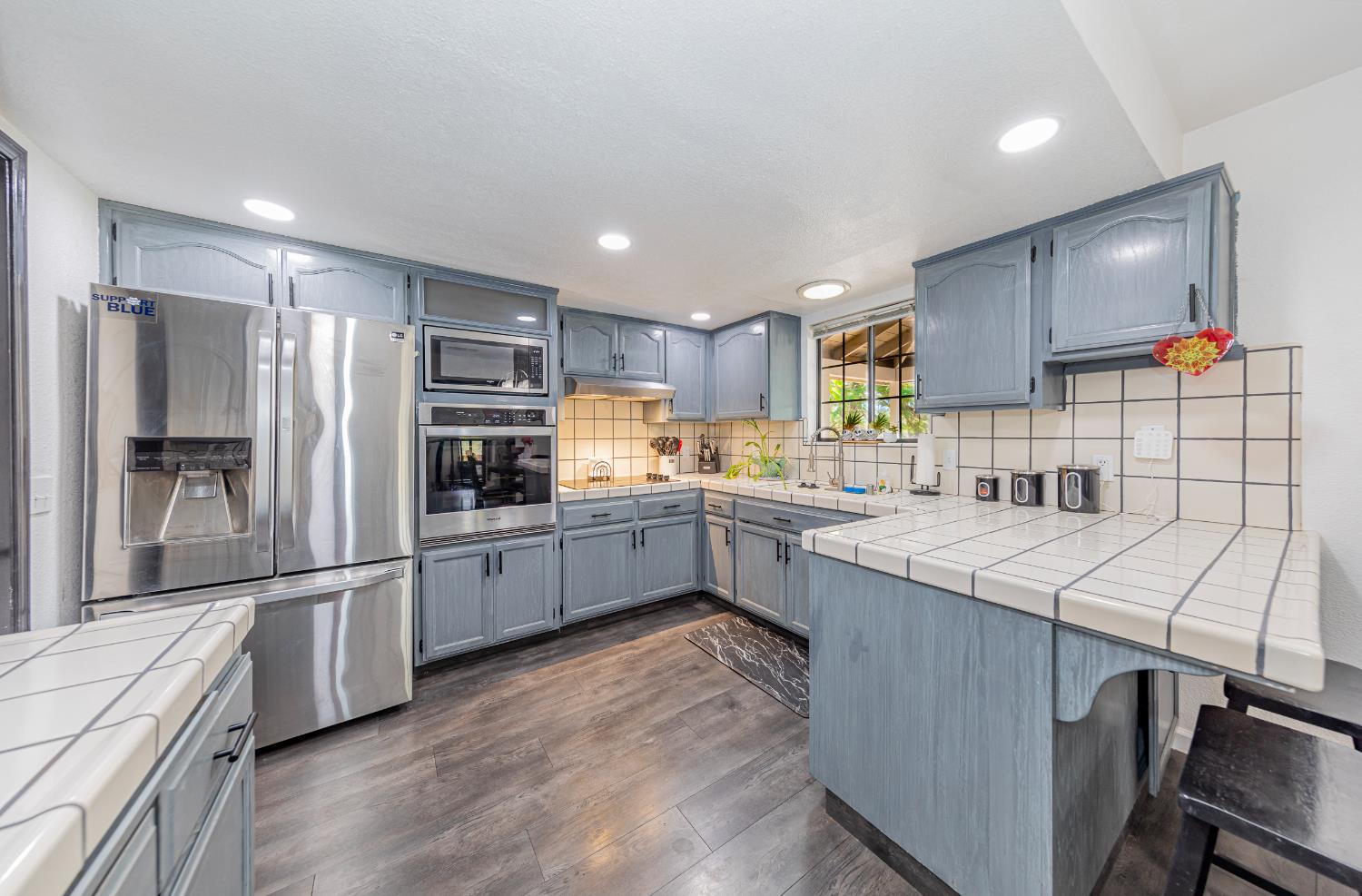 50705 Pineview Ct, Oakhurst, CA 93644
