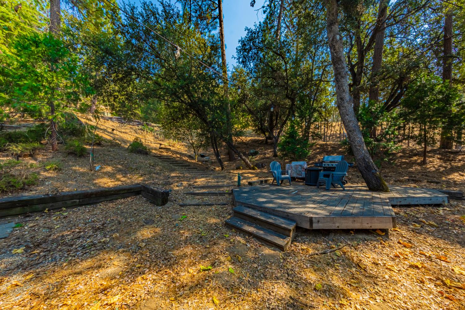 50705 Pineview Ct, Oakhurst, CA 93644
