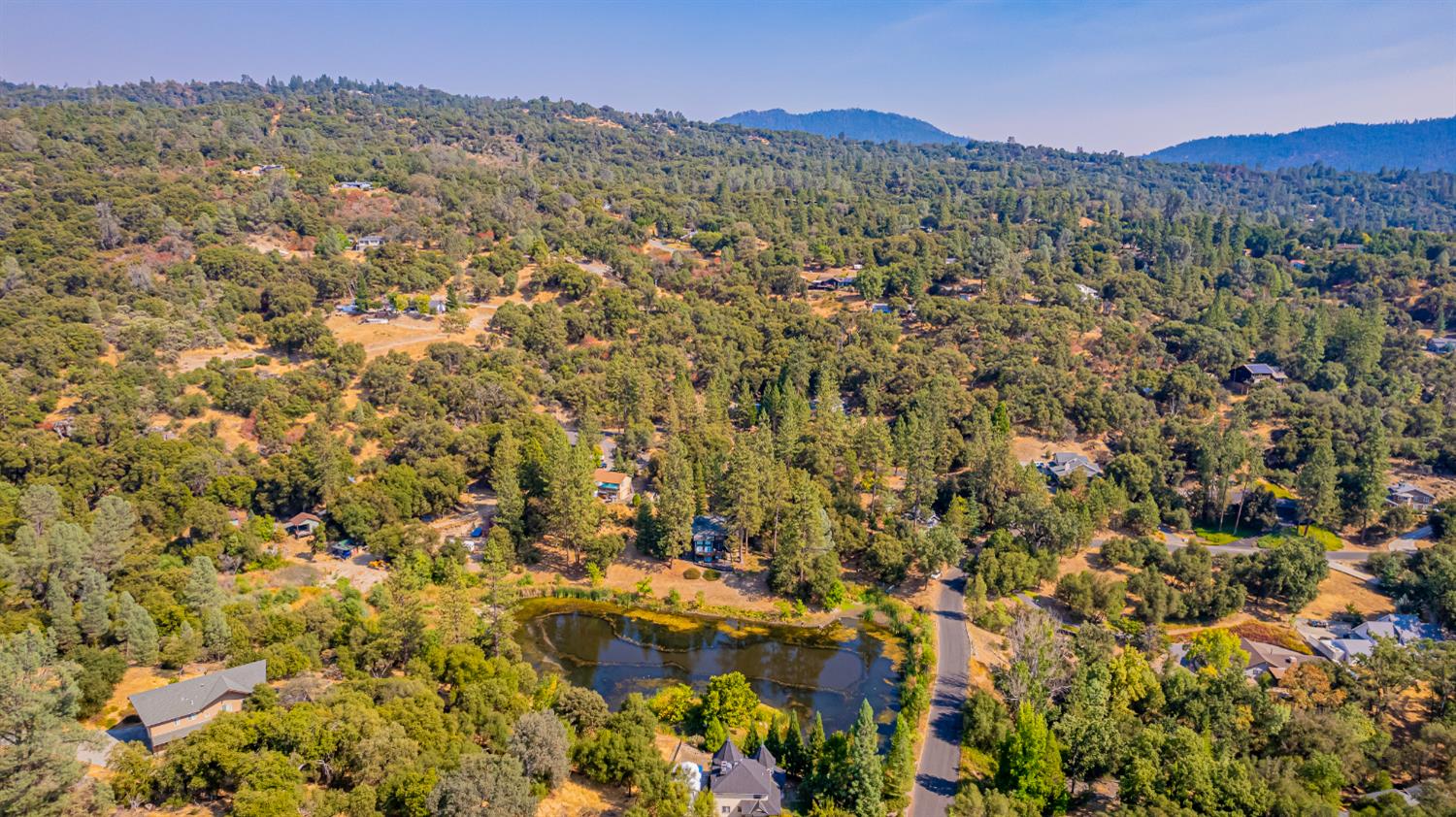 50705 Pineview Ct, Oakhurst, CA 93644