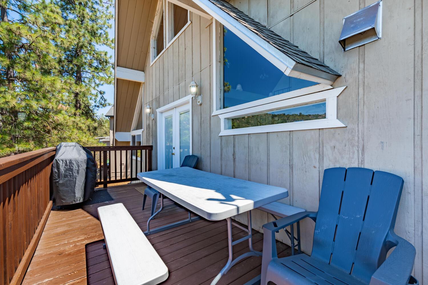 42492 Buckeye Rd, Oakhurst, CA 93644