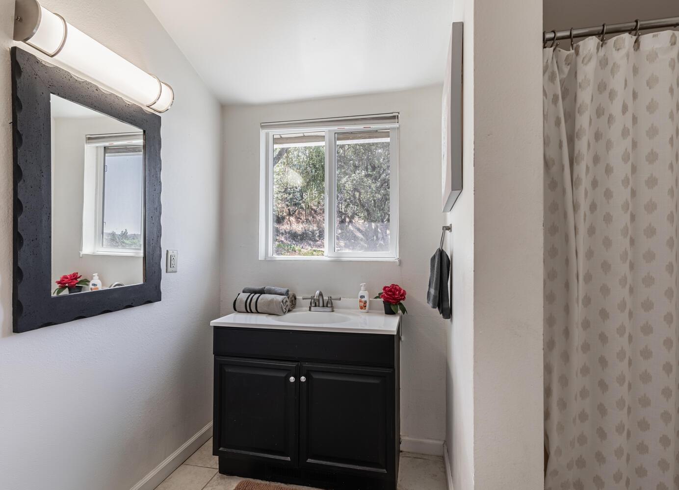 42492 Buckeye Rd, Oakhurst, CA 93644