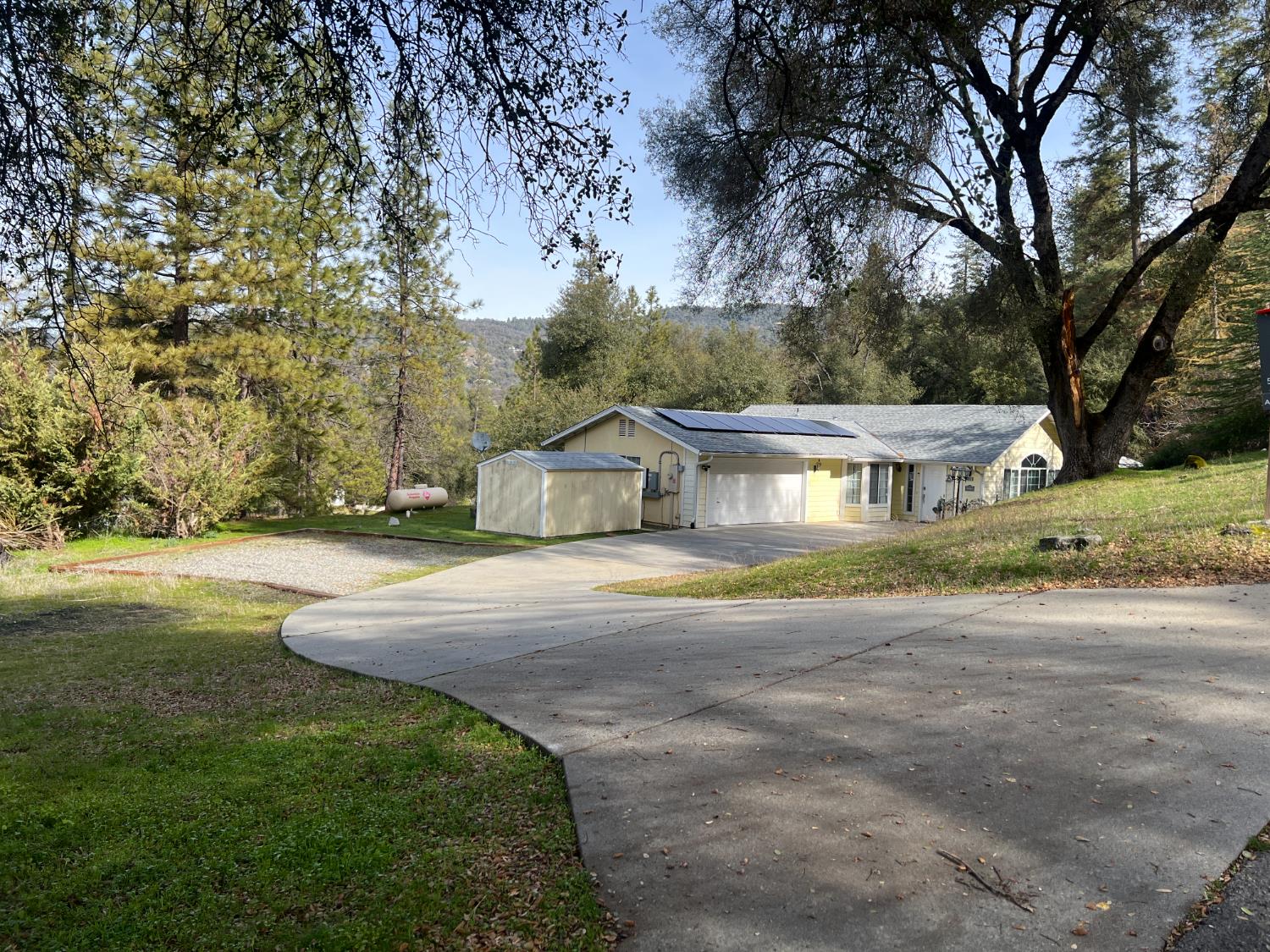 50613 Granite Butte Way, Oakhurst, CA 93644