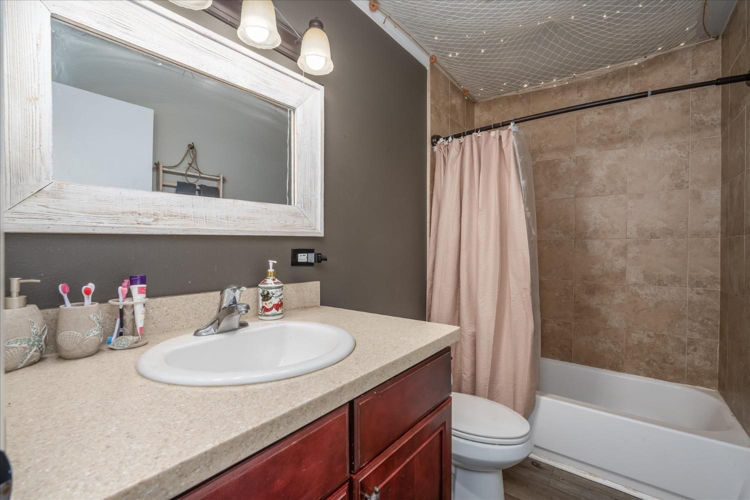 40700 Road 425 A, Oakhurst, CA 93644