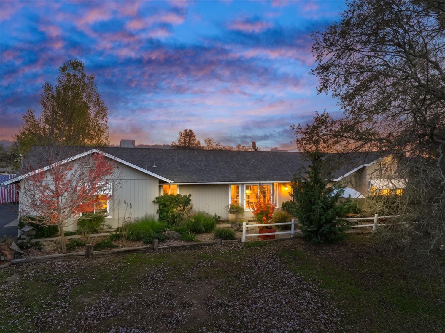 32583 River Knolls Rd, Coarsegold, CA 93614