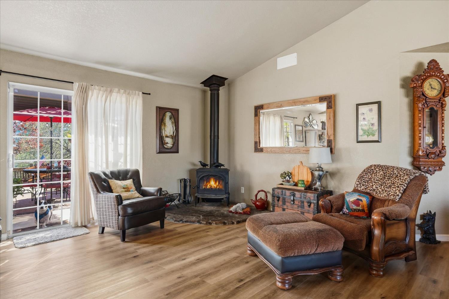 32583 River Knolls Rd, Coarsegold, CA 93614