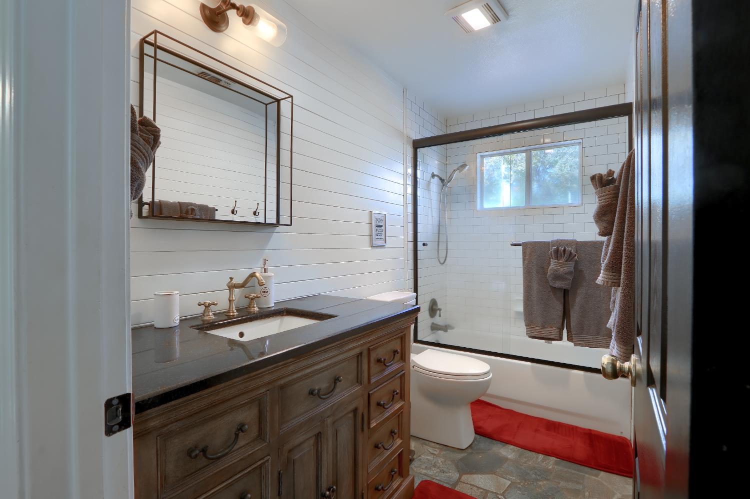 40740 Road 425A, Oakhurst, CA 93644