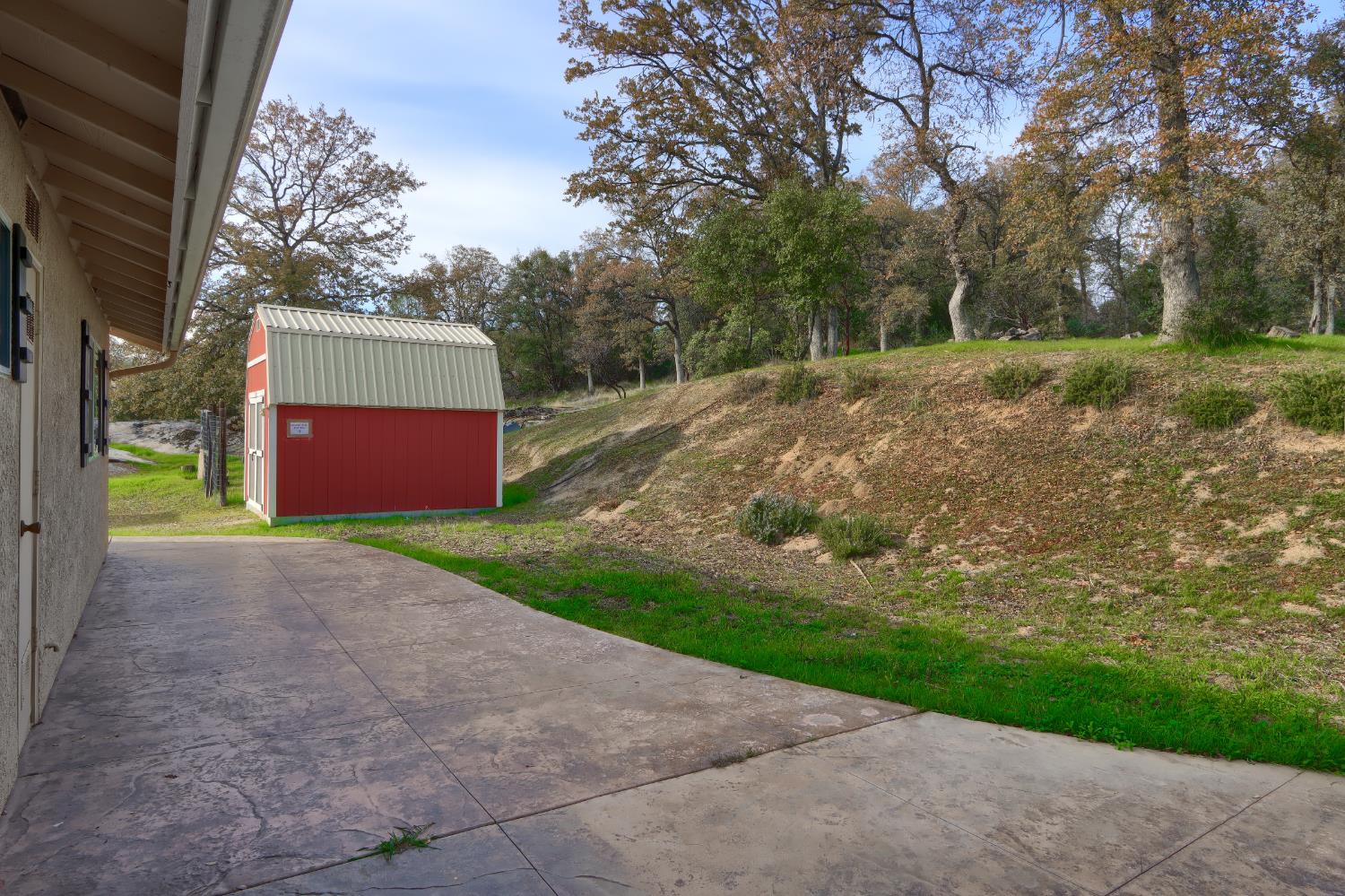 40740 Road 425A, Oakhurst, CA 93644