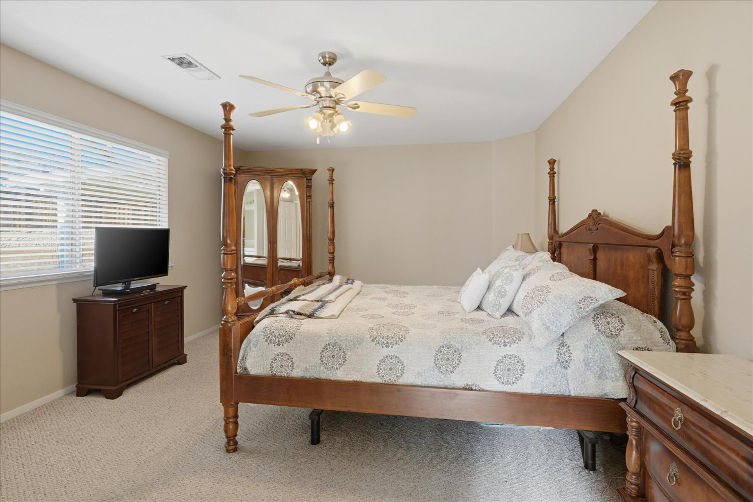 45464 Dillon Dr, Ahwahnee, CA 93601