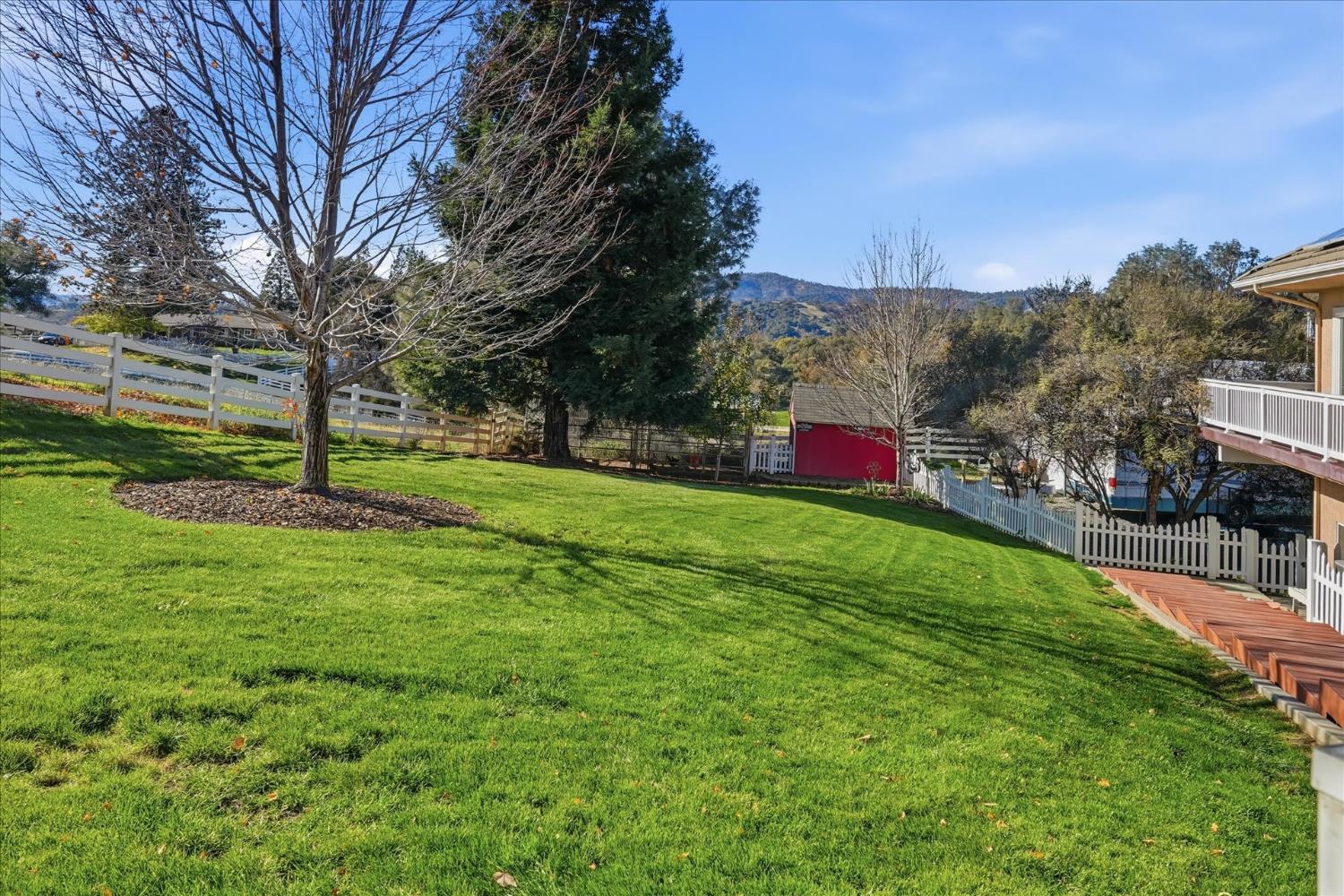 43319 Leach Rd, Ahwahnee, CA 93601