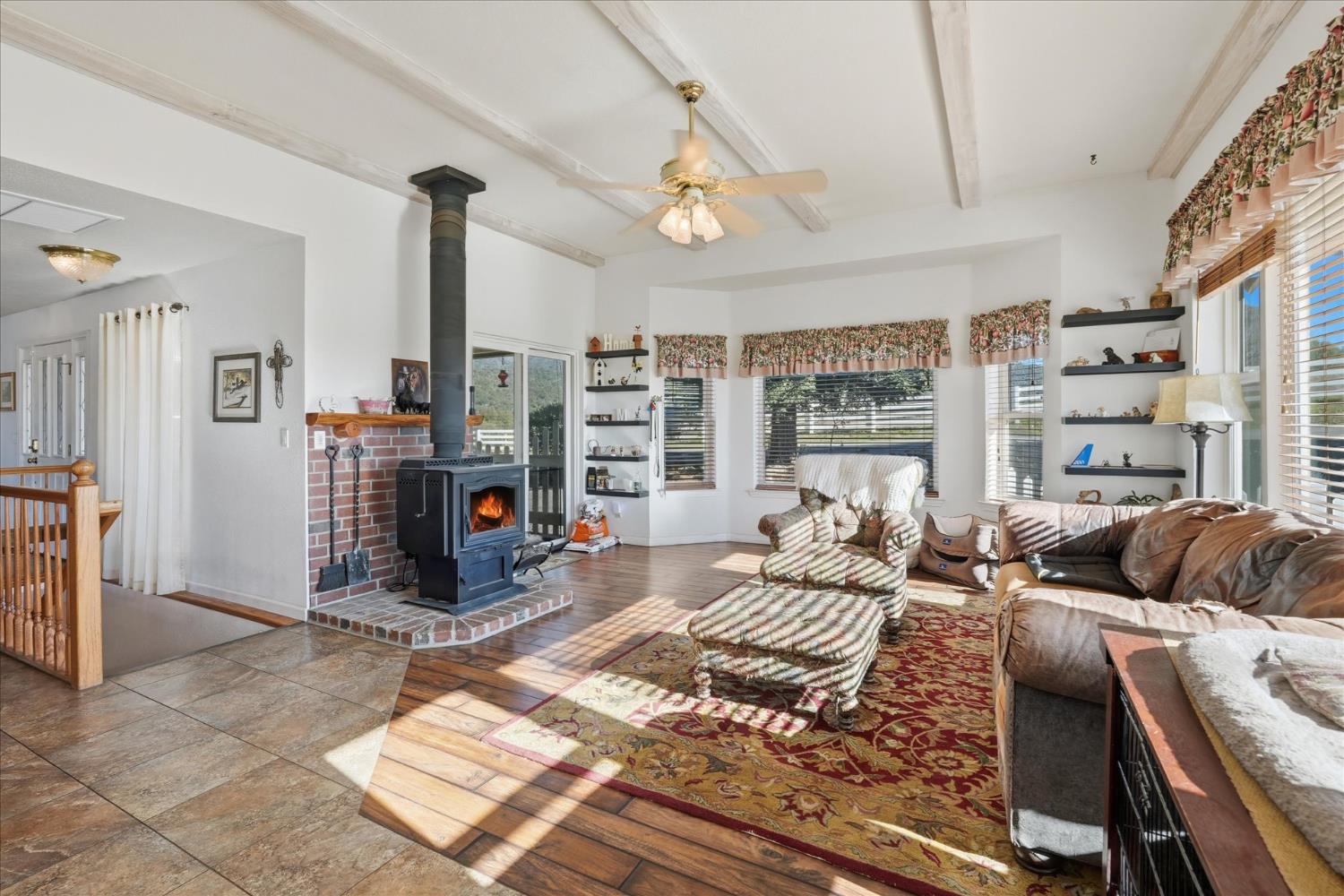 43319 Leach Rd, Ahwahnee, CA 93601